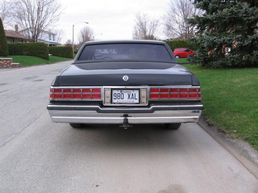  Pontiac Parisienne 1980 года  (фото 5 из 9)